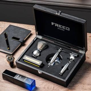 【FREED】一週年限量紀念款 五刀式刮鬍刀豪華禮盒四件組 - 阿提米絲 (免費客製化刻字服務)，圖片來源：momo 商品頁 / 永利國際有限公司