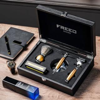 【FREED】免費客製化刻字 一週年限量紀念款 五刀式刮鬍刀豪華禮盒四件組 - 阿波羅 (特殊磨砂材質手柄)，圖片來源：momo 商品頁 / 永利國際有限公司