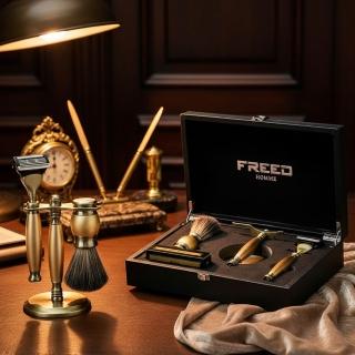 【FREED】免費客製化刻字 五刀式古銅刮鬍刀豪華禮盒四件組 - 阿波羅(獨家紳士客製禮盒) 生日禮物 男友禮物 父親節禮物，圖片來源：momo 商品頁 / 永利國際有限公司